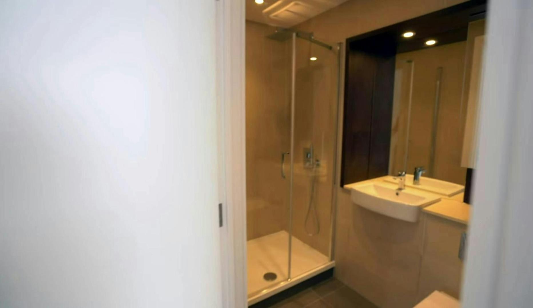 Canary Wharf - Luxury With Skyline View